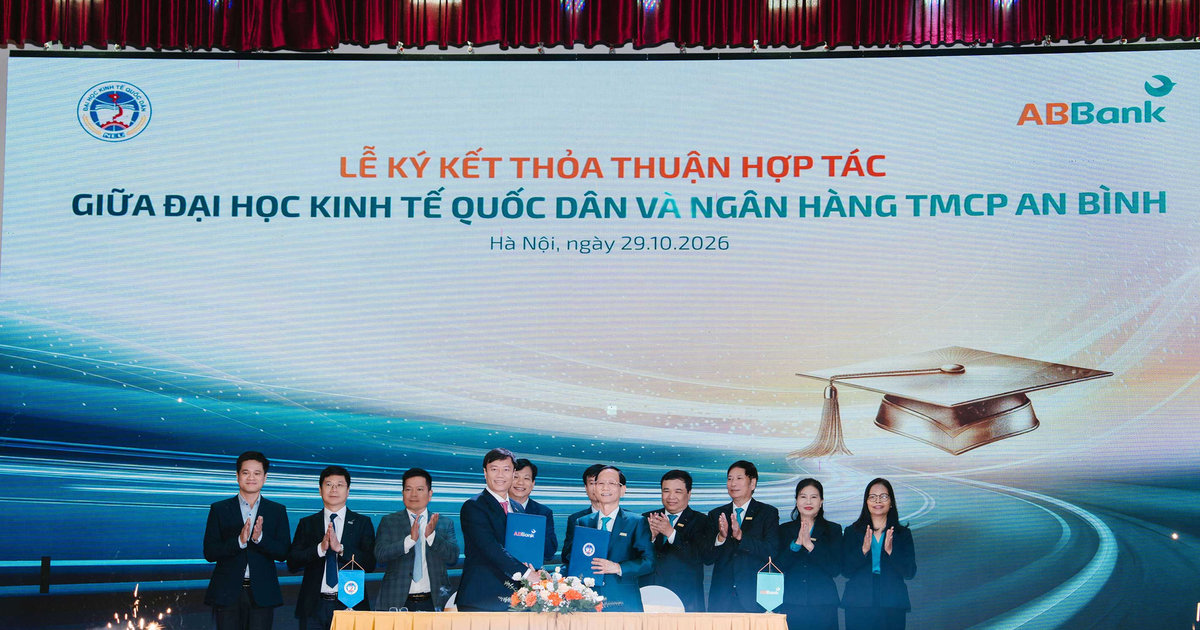 ABBank và Đại học Kinh tế Quốc dân ký thỏa thuận hợp tác, trao Quỹ học bổng Tài năng 10 tỷ đồng