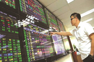 Dòng tiền cá nhân rút khỏi nhóm cổ phiếu thép và thực phẩm đồ uống tuần từ 12 - 16/7