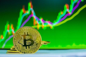 Giá Bitcoin hôm nay 27/7/2021: Trên đà trở lại