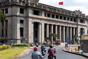 Ngân hàng Nhà nước: Giảm 50% phí giao dịch thanh toán điện tử liên ngân hàng