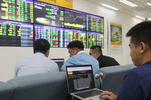 Cá nhân trong nước bơm hơn 4.600 tỷ đồng vào thị trường tuần từ 6 - 10/9