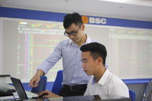 Xu hướng thị trường chứng khoán ngày 13/12: Thanh khoản suy yếu?