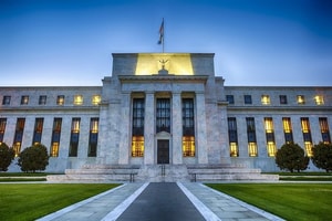 FED dự kiến tăng lãi suất đợt đầu vào năm 2022