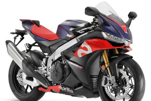 Moto Guzzi, Aprilia giá bán ngang ô tô hạng A