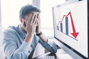Chứng khoán Mỹ đồng pha, Dow Jones 4 phiên đỏ lửa