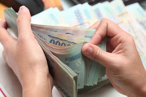 Đi làm ngày Tết tính lương như thế nào?