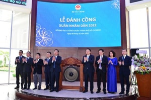 Đánh cồng khai Xuân 2022 trên HOSE
