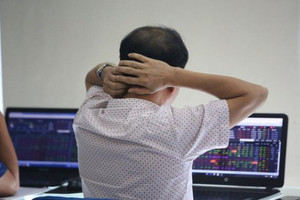 Chứng khoán phiên chiều 17/3: Thị trường tăng phiên thứ 3, VN30-Index rơi thủng tham chiếu