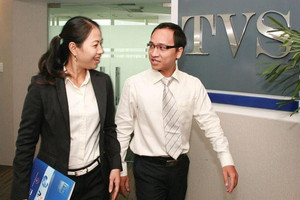 Tổ chức nội đẩy mạnh chốt lời gần 1.200 tỷ đồng phiên 17/3, xả mạnh dòng bank