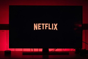 Netflix sẽ thu phụ phí người "dùng ké" tài khoản của người khác nhưng không sống chung 1 nhà