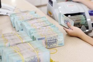 Ngân hàng "dè dặt" bơm vốn cho hoạt động đầu tư, kinh doanh chứng khoán