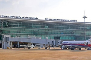 Khai thác trở lại 2 đường băng tại sân bay Nội Bài và Tân Sơn Nhất trước lễ 30/4 - 1/5