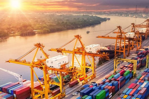 Nửa đầu tháng 6/2022, Việt Nam nhập siêu hơn 1,4 tỷ USD