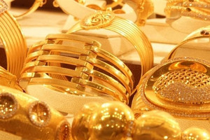Giá vàng hôm nay 5/5: Bất ngờ tăng vọt bất chấp tín hiệu Fed