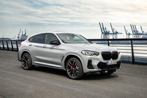 BMW X4 giá khởi điểm 3.279 tỷ đồng đã có mặt tại thị trường Việt
