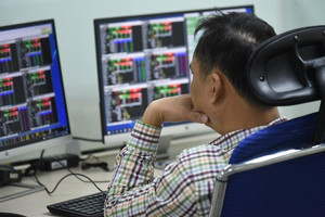 Nhận định chứng khoán ngày 18/5: VN-Index hướng vùng 1.250 - 1.270 điểm