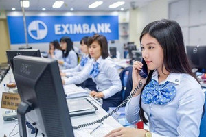 Sau "delay", cổ đông Eximbank (EIB) đi họp nhộn nhịp trở lại tại Đại hội sáng 27/5