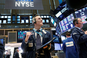 Dow Jones tăng phiên thứ 5 liên tiếp, Phố Wall khởi sắc sau chuỗi tuần giảm sâu