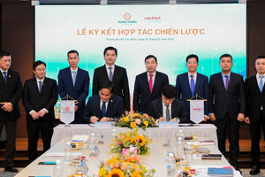 Tập đoàn Viettel và Tập đoàn Hưng Thịnh ký kết hợp tác chiến lược