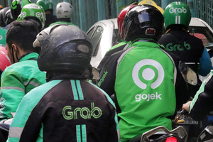 Grab, Gojek hướng tới mục tiêu "vận chuyển xanh", giao hàng bằng xe điện