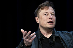 Elon Musk thông báo dừng tất cả việc tuyển dụng trên toàn cầu, cắt giảm 10% việc làm tại Tesla