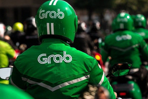 CEO Grab: Tài xế được hưởng 100% phụ phí nắng nóng