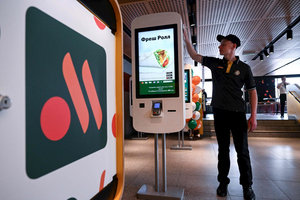 Nga khai trương chuỗi cửa hàng đồ ăn nhanh thay thế McDonald's