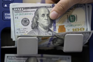 Tỷ giá USD hôm nay 20/6/2022: Đồng USD phiên đầu tuần tiếp tục tăng