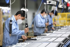 Từ tháng 7/2022, mức lương tối thiểu 4 vùng tăng khoảng 6% so với năm 2021
