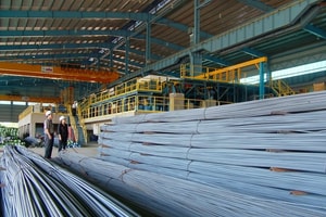 Giá thép trong nước giảm lần thứ 10 liên tiếp
