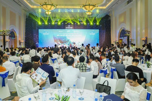 Bất động sản Thế Kỷ của Shark Hưng bị UBCKNN “tuýt còi”