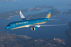 Gần 3.000 tỷ đồng phí nguyên liệu bay và thuế môi trường "vít cánh" Vietnam Airlines nửa đầu năm