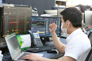 Phân tích kĩ thuật chứng khoán ngày 7/9: VnIndex có thể chinh phục 1.300 điểm