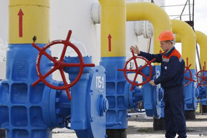 Giá điện châu Âu tăng mạnh, các bộ trưởng EU họp khẩn