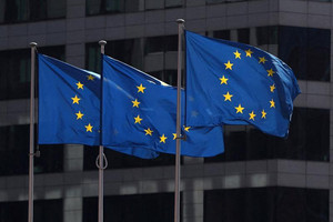 Bất lực giải cứu đồng Euro...