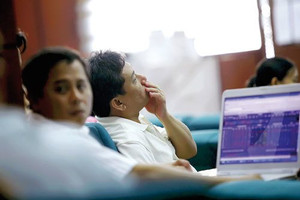 Công ty chứng khoán nhận định thị trường ngày 11/10: Bỏ ngỏ khả năng tiếp tục tăng điểm
