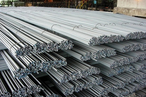 Giá thép tăng nhẹ, xuất khẩu thép xây dựng tiếp tục giảm thêm 53%