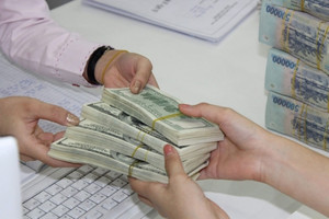 Cập nhật diễn biến đồng USD hôm nay 4/2: USD tăng mạnh gần chạm mốc 103 điểm