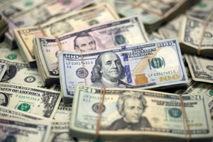 Cập nhật diễn biến đồng USD hôm nay 11/2: Chủ tịch Fed "dọa tăng lãi suất", USD biến động