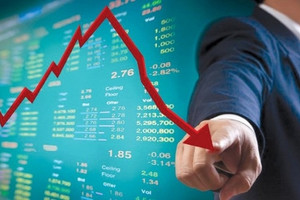 Hàng loạt cổ phiếu bất động sản “lao mạnh” ngay đầu tuần