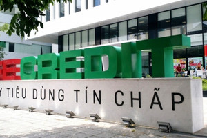 FE Credit - 2023 sẽ không dễ dàng hơn...?