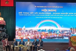 Ngân hàng "bơm" gần 570.000 tỷ đồng lãi suất thấp cho doanh nghiệp TP. HCM trong năm 2022