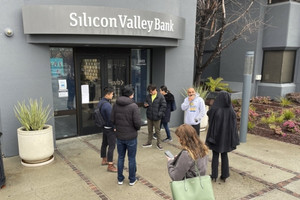 Chỉ số chứng khoán tương lai của Mỹ phủ xanh sau đêm "kinh hoàng" vì đổ vỡ của Silicon Valley Bank