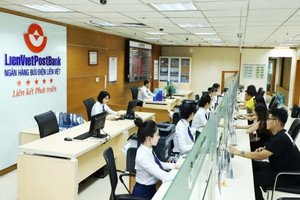 Người nhà lãnh đạo LienVietPostBank bán sạch cổ phiếu LPB