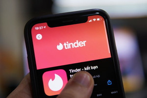 Khi Tinder trở thành công cụ kiếm tiền của giới trẻ
