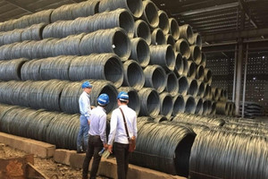 Giá thép hôm nay 7/4: Chưa ngừng lao dốc