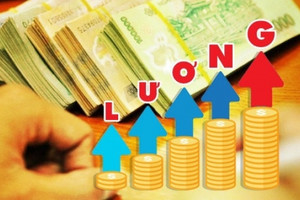 Lộ trình tăng lương cần gắn với giảm mạnh số người hưởng lương ngân sách