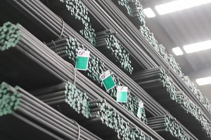 Giá thép hôm nay 27/4: Giảm do gặp nhiều thách thức trong sản xuất