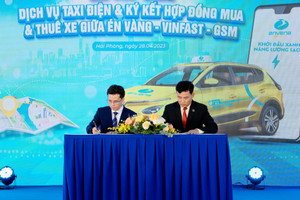 Hãng taxi Én Vàng “bắt tay” cùng VinFast ra mắt dịch vụ taxi điện đầu tiên tại Hải Phòng