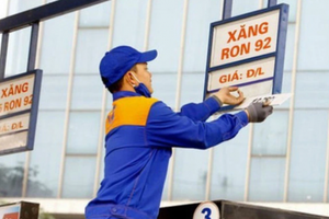 Giá xăng dầu trong nước giảm còn hơn 21.000 đồng/lít